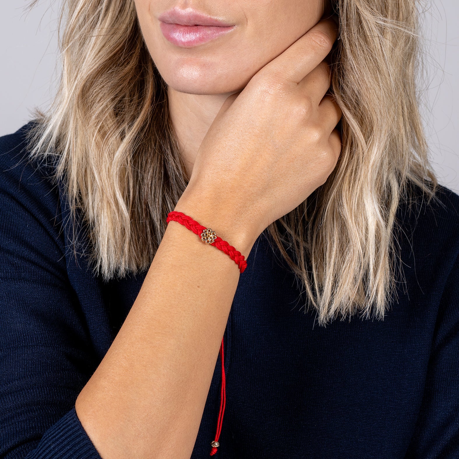 PULSERA ROJA DE LA SUERTE ORO