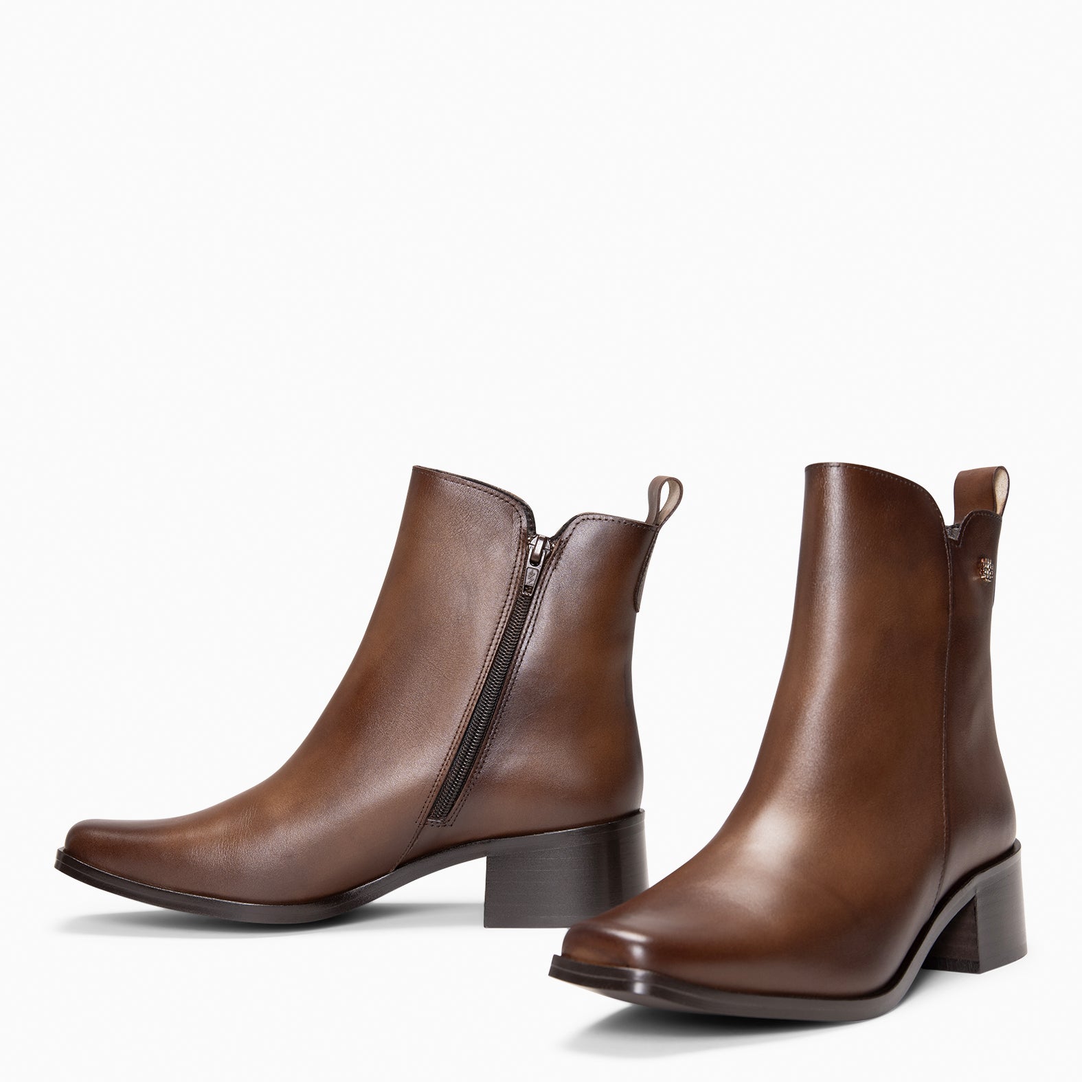 BERLIN - Botines bajos de mujer de piel MARRÓN