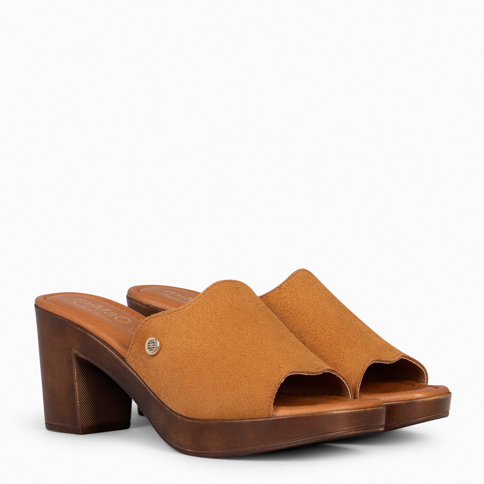 ADELA - Zuecos con tacón CAMEL