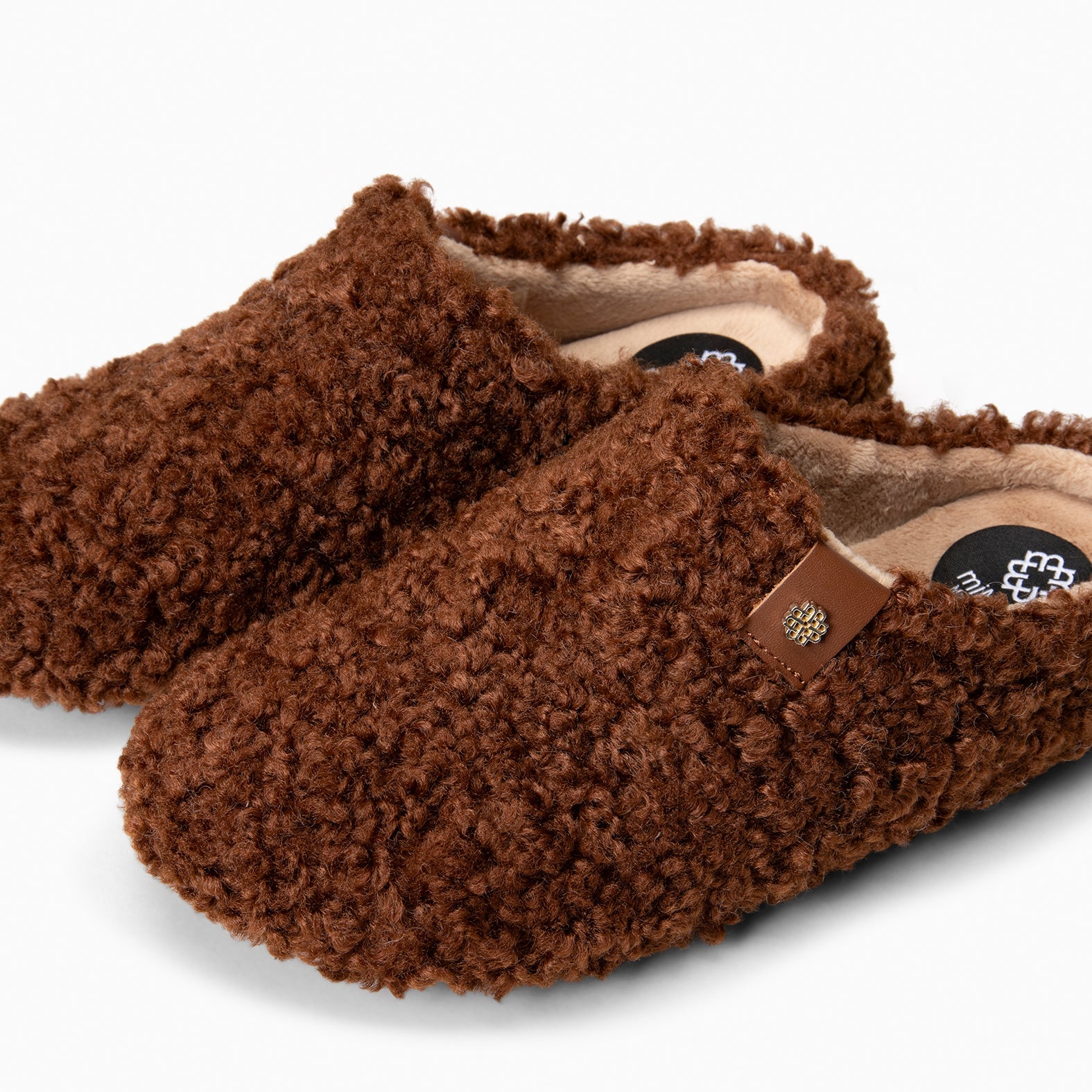 KOMFY DREAMS - Zapatillas de estar por casa ultra suaves MARRON