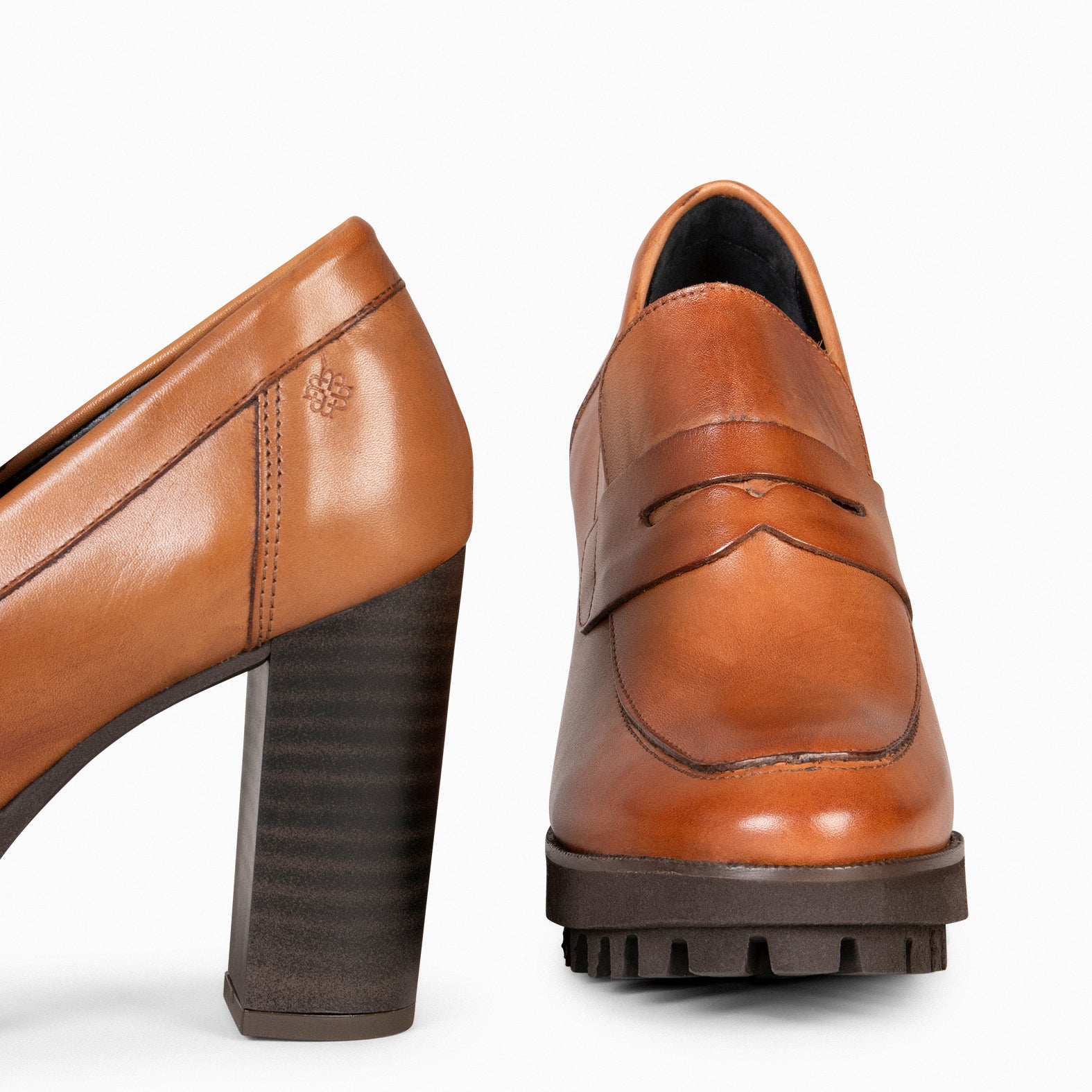TREND - Mocasín con tacón y plataforma CAMEL