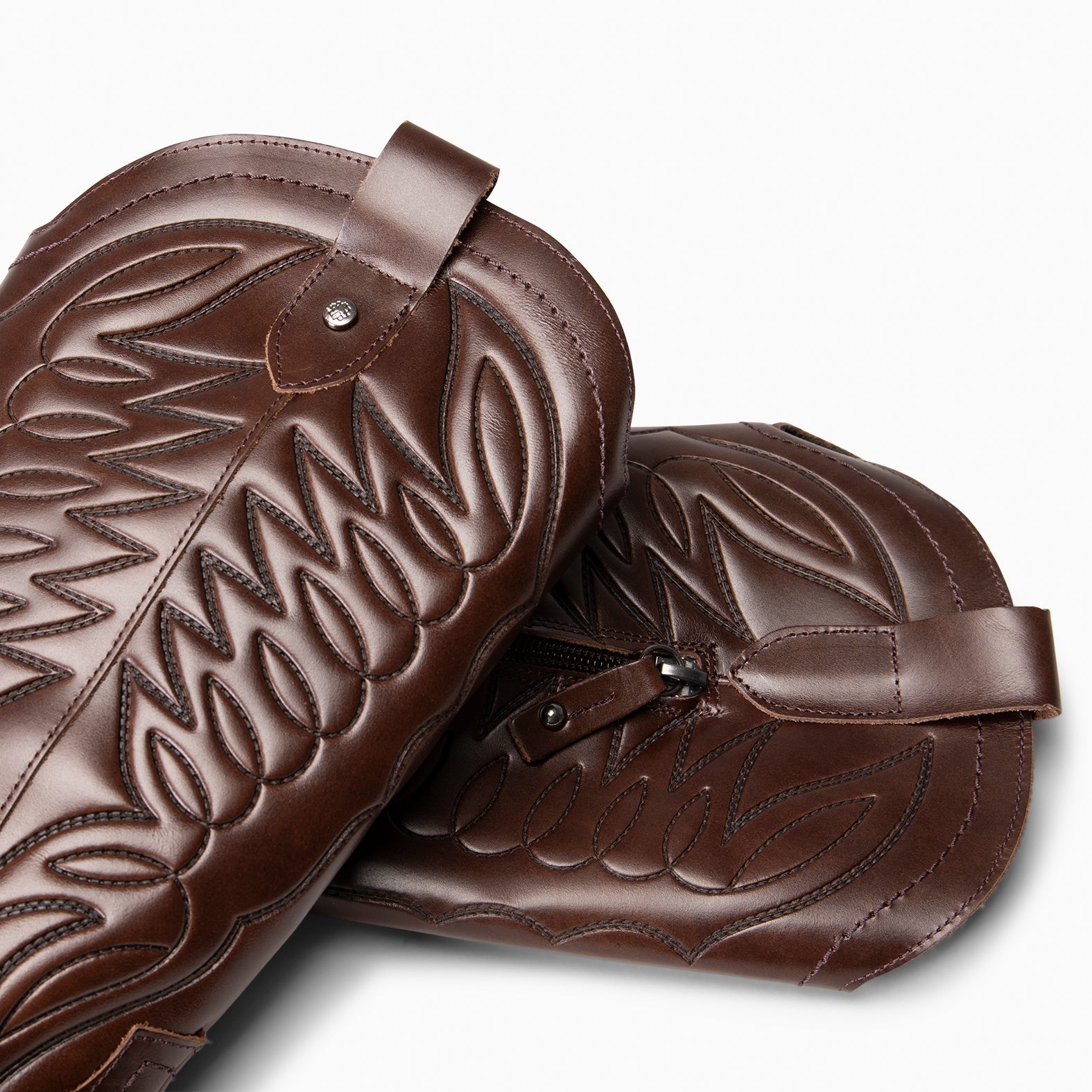 SALOON – Botas cowboy de piel bordada MARRON