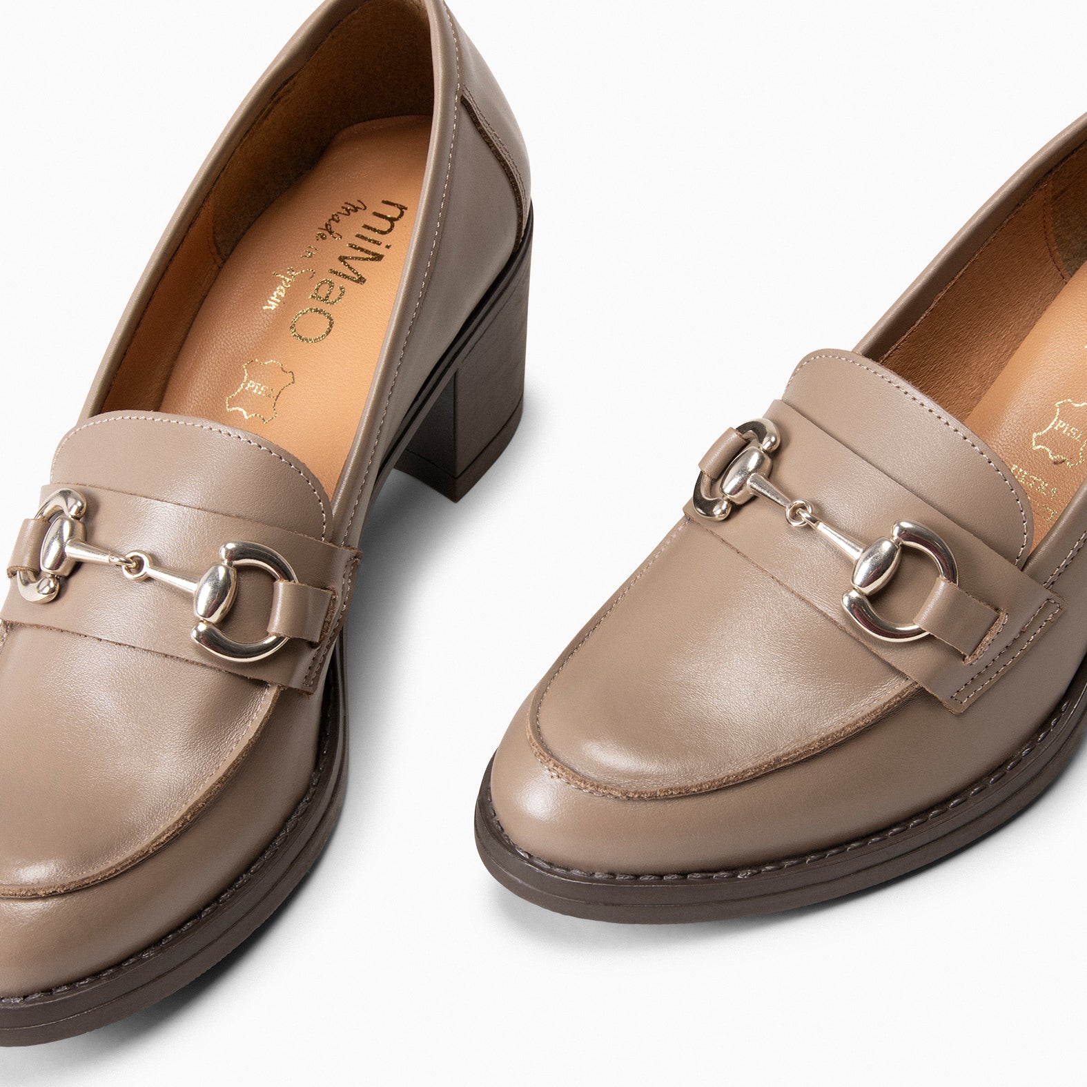 FABIOLA - Mocasines con tacón de napa TAUPE