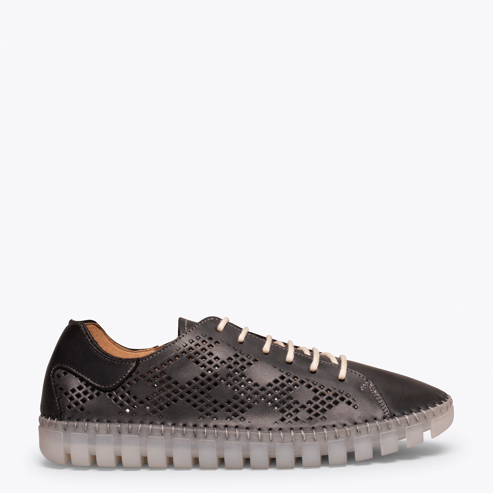 FLEXY Zapatilla NEGRO extra flexible con picado