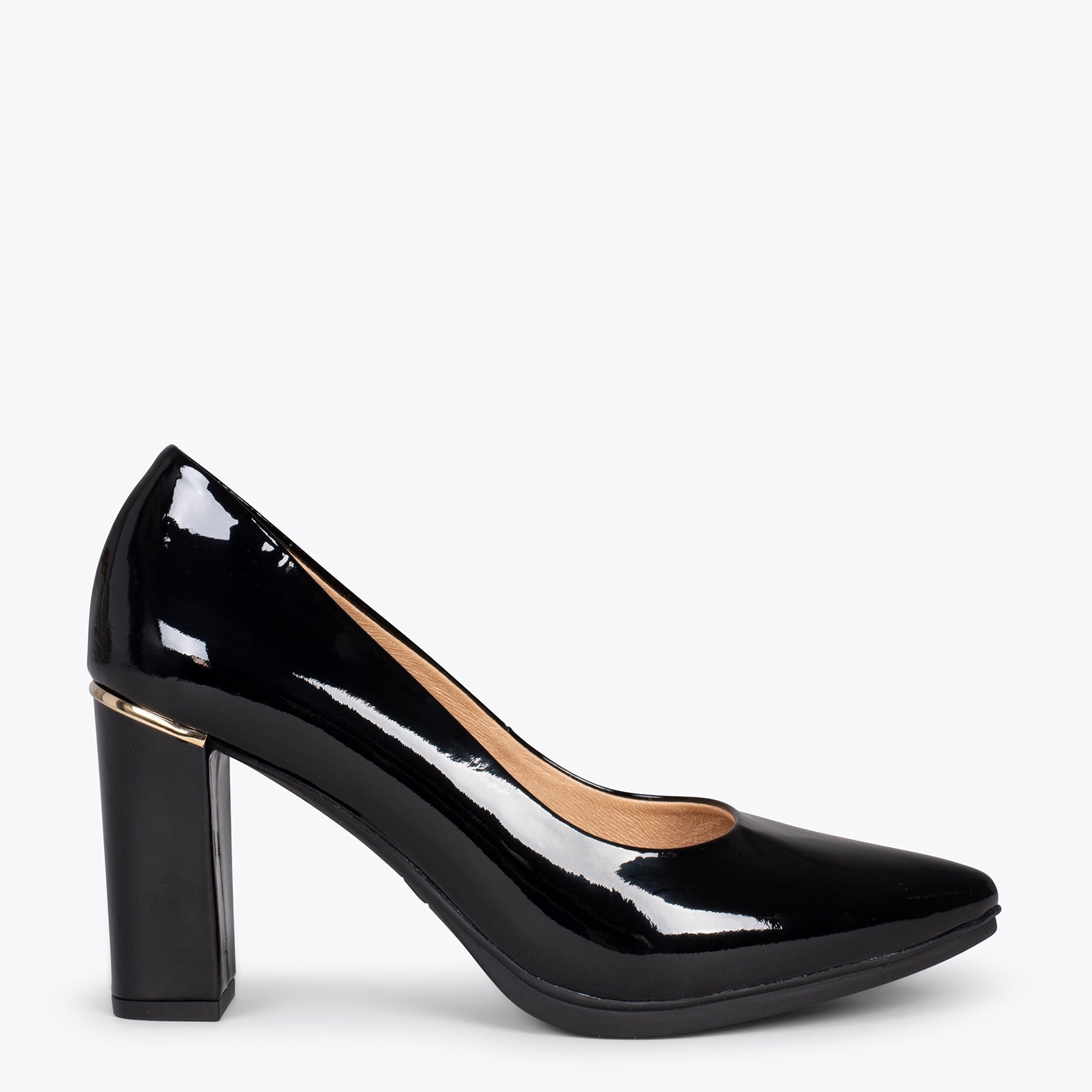 URBAN CHAROL - Zapatos de tacón de charol con adorno metálico NEGRO