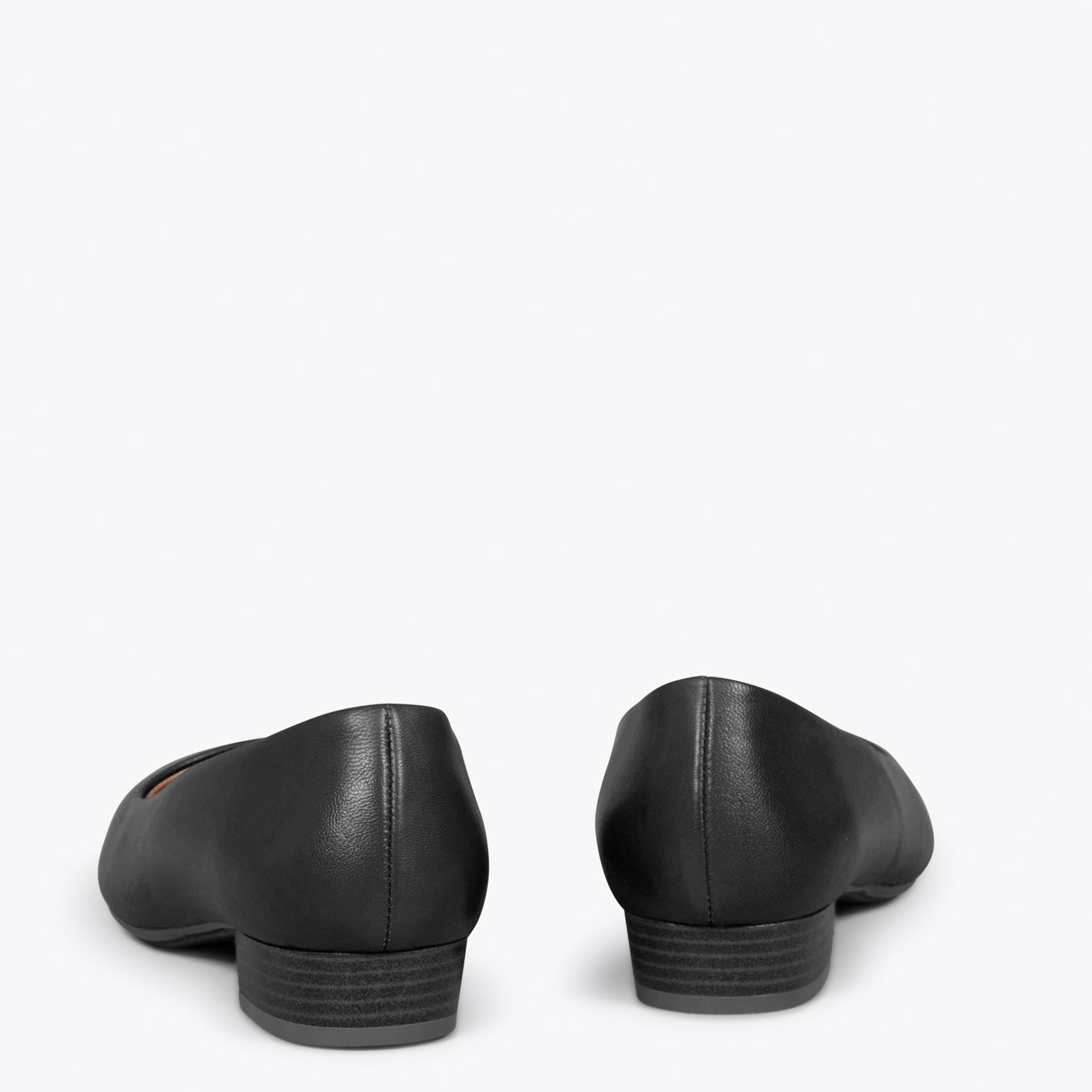 URBAN XS Zapatos de tacón bajo de napa NEGRO