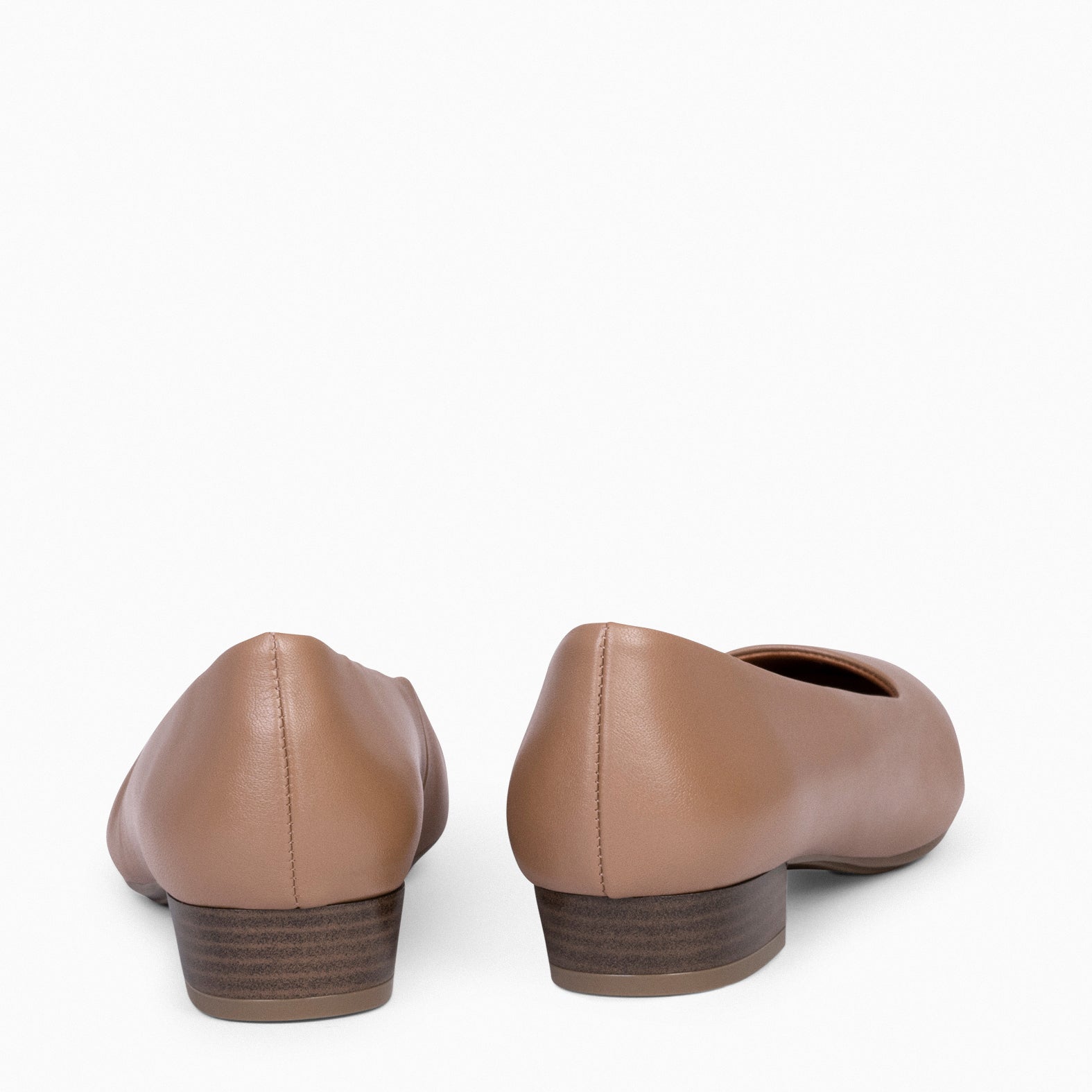 URBAN XS - Zapatos de tacón bajo de napa NUDE