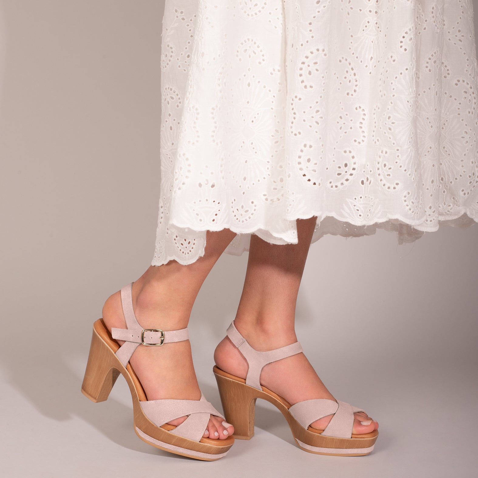 MYKONOS - Sandalias con plataforma y tacón NUDE