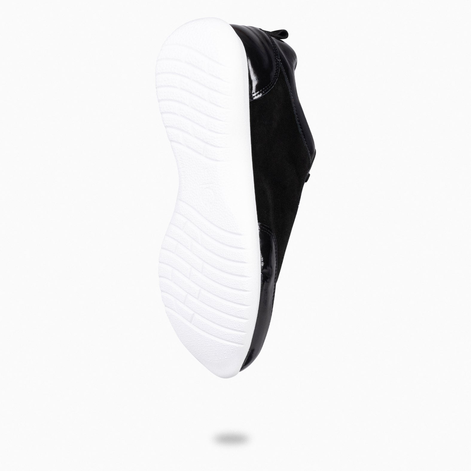 LOIRA - Zapatillas de Serraje NEGRO con Charol difuminado