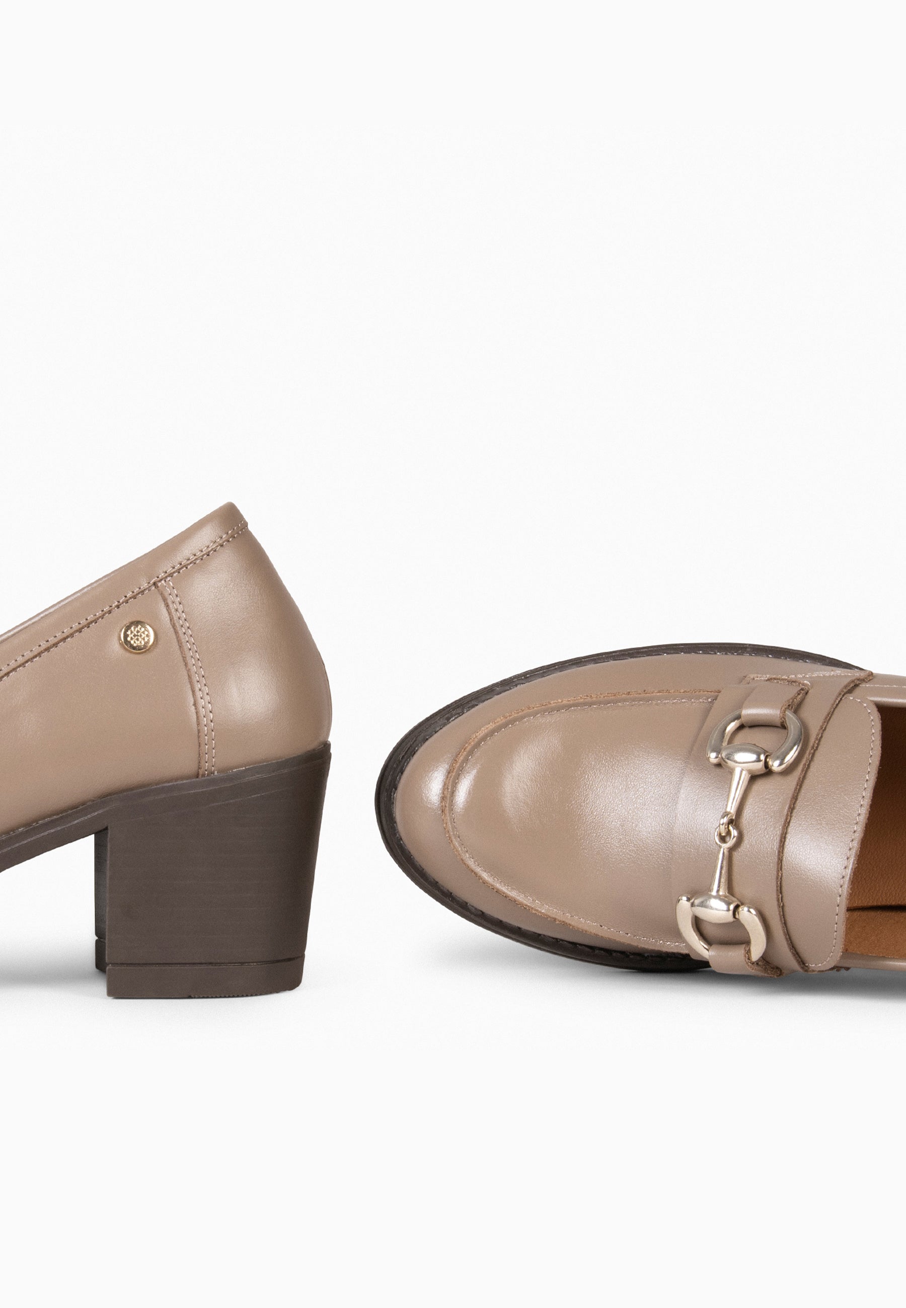 FABIOLA - Mocasines con tacón de napa TAUPE