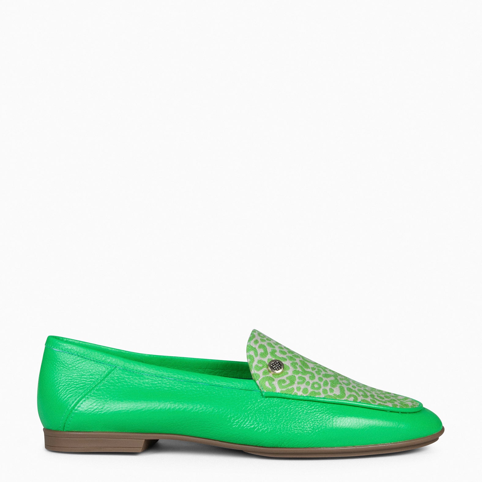 STYLE SAUVAGE - Mocasín tacón bajo VERDE